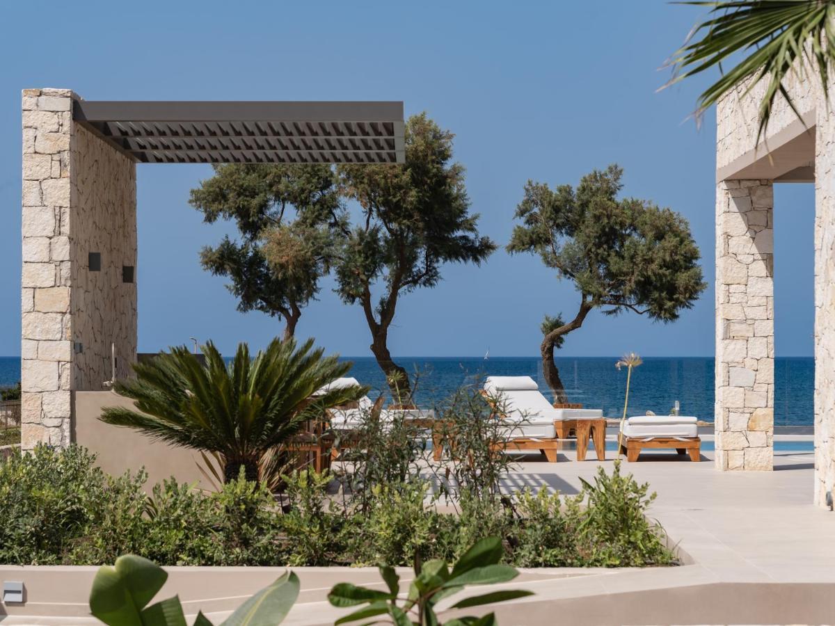 Artemis Seafront Villa, An Evanescence Sea Retreat, By Thinkvilla Tavronitis المظهر الخارجي الصورة