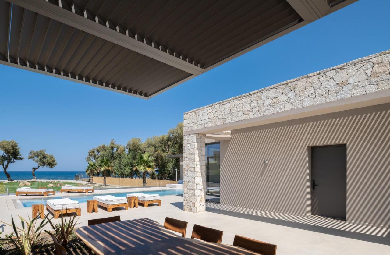 Artemis Seafront Villa, An Evanescence Sea Retreat, By Thinkvilla Tavronitis المظهر الخارجي الصورة