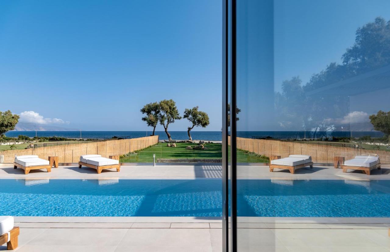 Artemis Seafront Villa, An Evanescence Sea Retreat, By Thinkvilla Tavronitis المظهر الخارجي الصورة